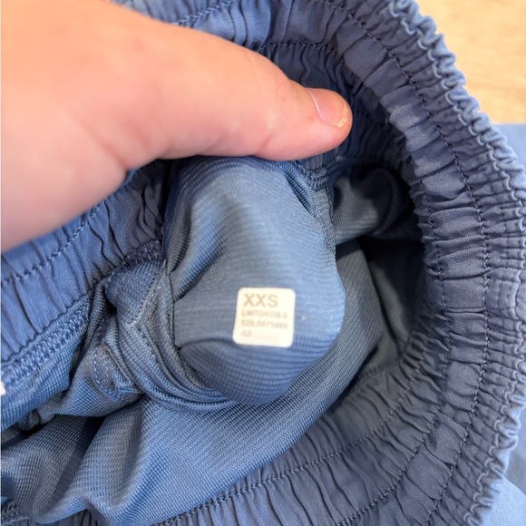 Lululemon Shake It Out High Rise Running Short 2.5 in Washed Denim - Picture 3 of 6